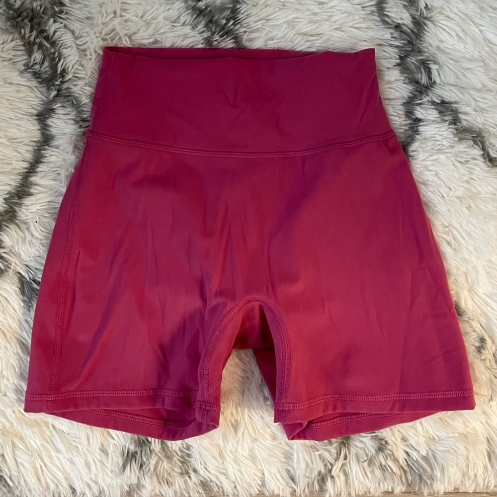 BuffBunny XS womens legacy shorts 4”